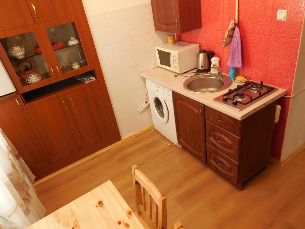 Apartment Near Rynok Square Lviv Exteriör bild